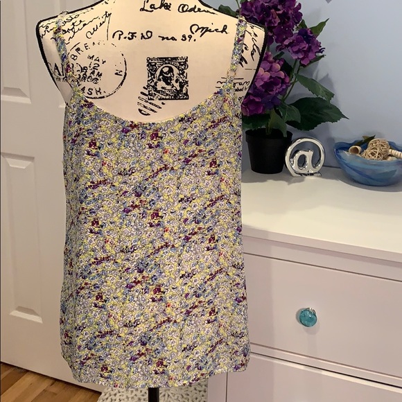 CAbi Floral Scatter Print Cami - Picture 3 of 4